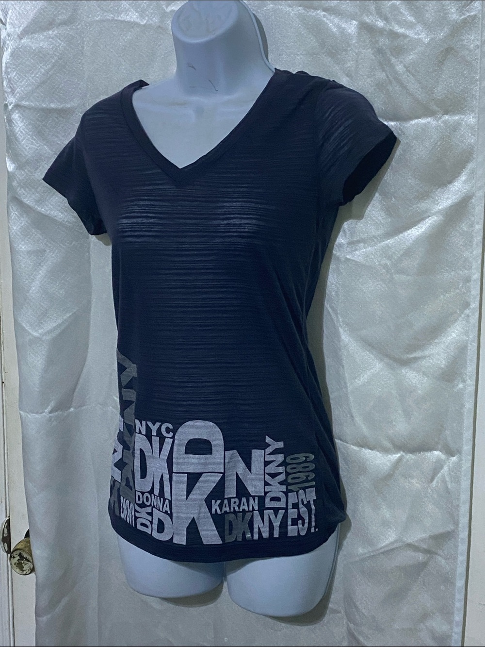 Y2K DKNY Black V-Neck Short Sleeve Logo Tee with White Print